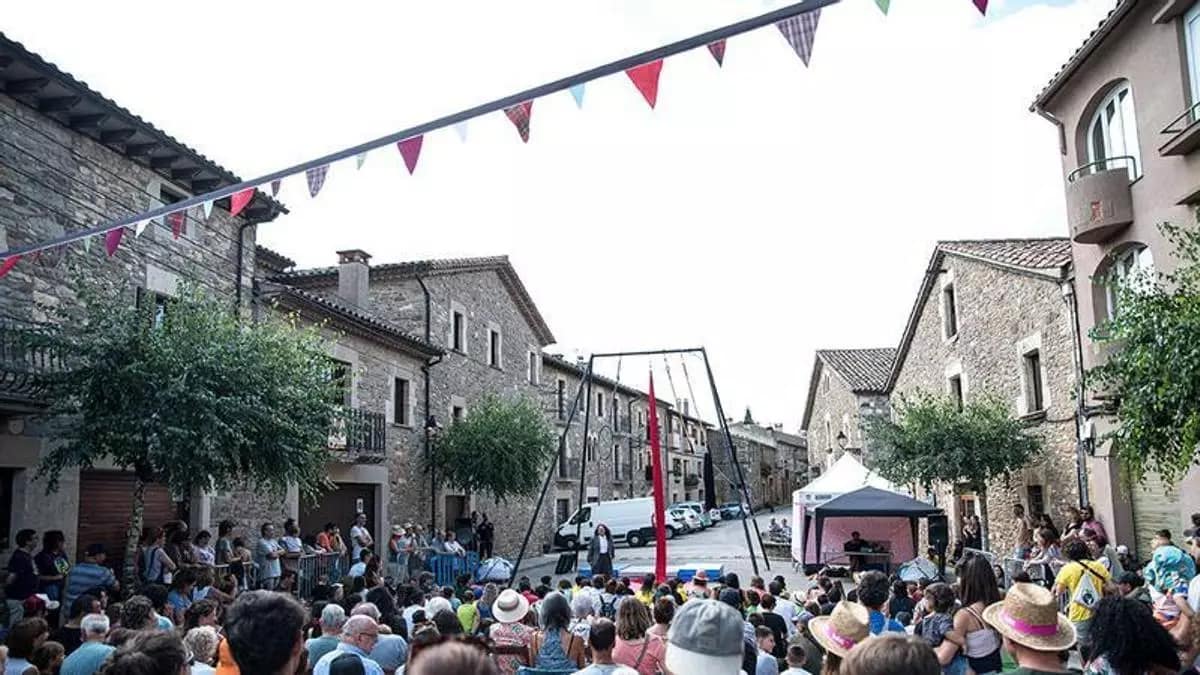 Imatge de la novena edició del GiraCirc, elFestival de Circ al Carrer de Collsuspina / Eduard Vega