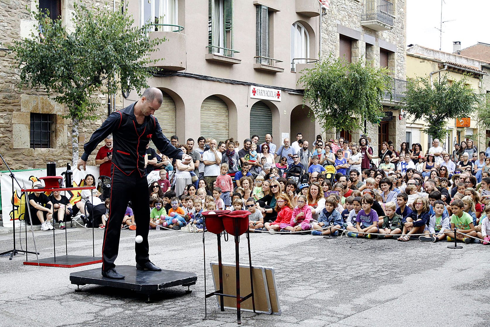 Un dels espectacles al carrer, en l'edició de l'any passat | Sagi Serra