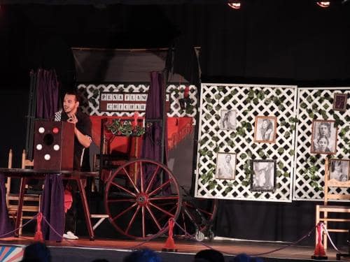 chicharrón circo flamenco